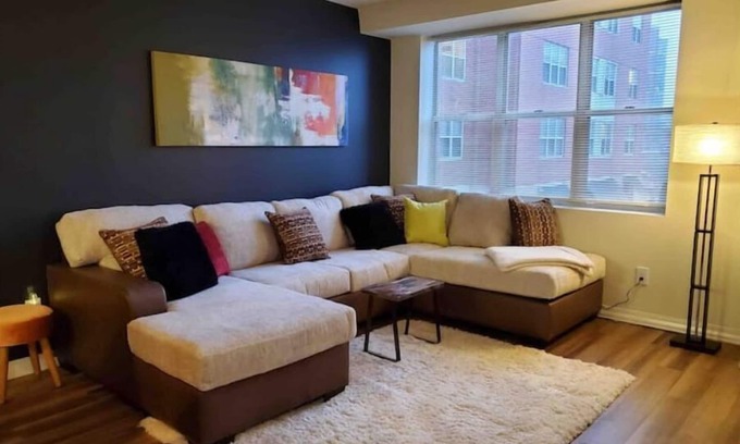 College Hill Apartamento | CityView 1BR/Pool/Gym/Parking