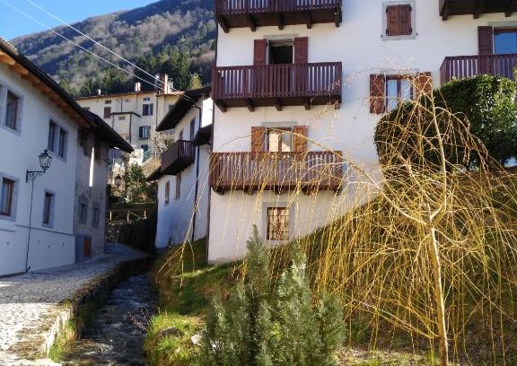 Illegio Casa | Cjase di Doro