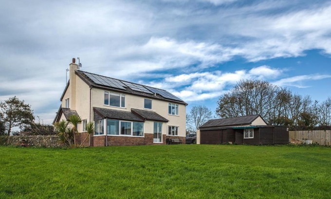 Llangefni Casa | Clai Cerrig