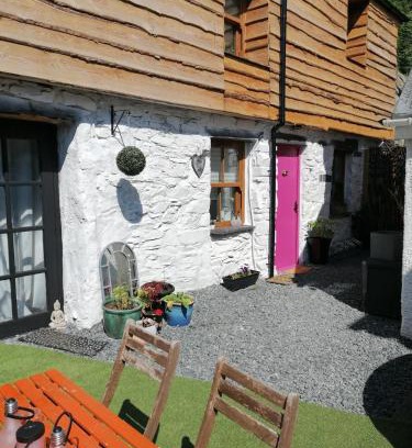 Bangor Casa | Claires Cottage