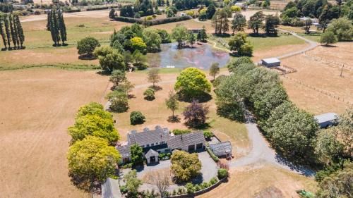 Solway Casa | Clarendon Estate - Masterton Holiday Home