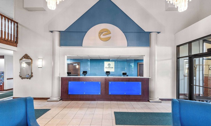 Pike Hotel | Clarion Inn & Suites Northwest