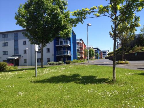 Sligo Apartamento | Clarion Village