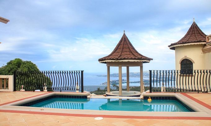 Reading Casa | Villa Clarridge View
