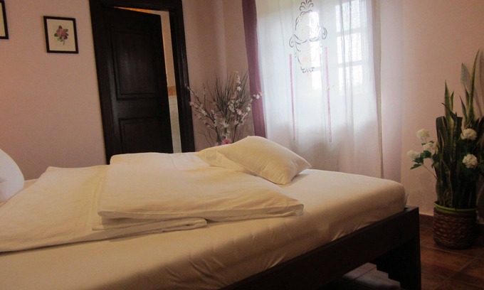 Sassetta Apartamento | Classic Double Room Rosa