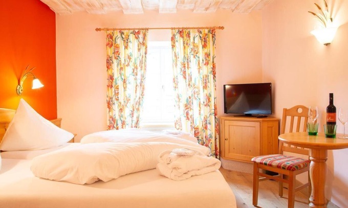 Ried Casa | Habitación Doble Clásica, ducha, aseo - Hotel Försterhof, lebe pur gmbh.