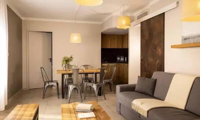 Claouey Apartamento | Klassische Lodge mit 2 Schlafzimmern und 4 Personen