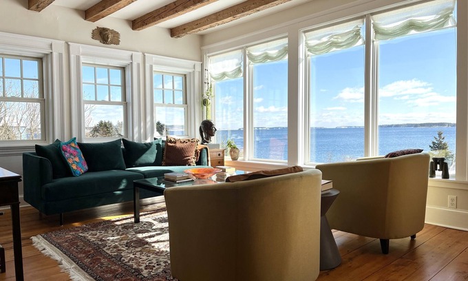 LaHave Casa | Classic Nova Scotia oceanfront experience in renovated century home