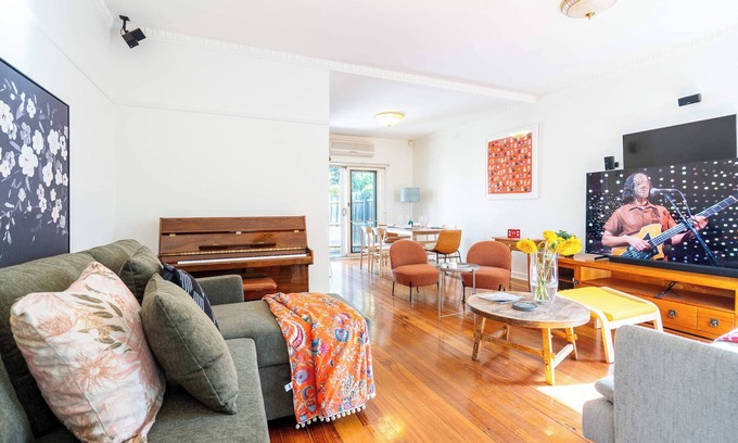 Bentleigh Casa | Classic Patterson Charm with Modern Comfort