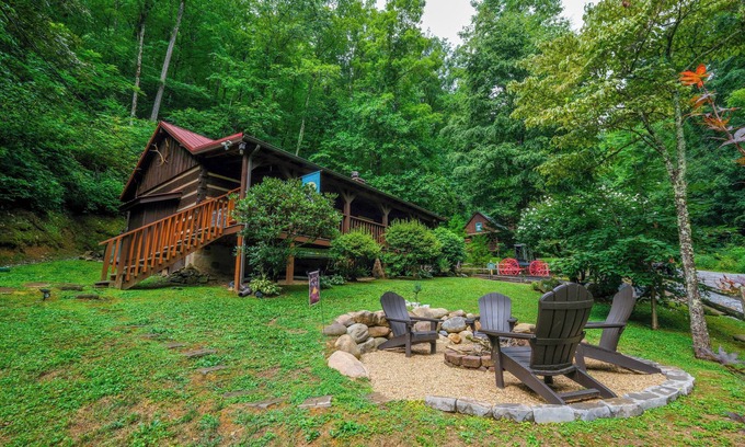 Gatlinburg - Pigeon Forge Cabina | OSO Nekkid ... ¡que sea su hogar en el SMOKIES!