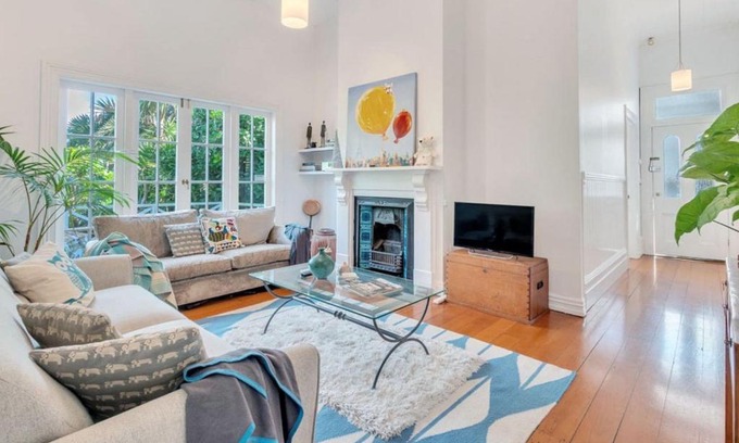 Ponsonby Casa | Classic Villa Retreat - Steps To Ponsonby Rd