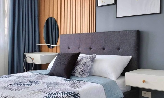 Las Pinas Condominio | Classy 2 BR Condo Unit @ South Residences
