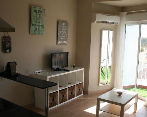Los Remedios Apartamento | CLB Feria Apartment