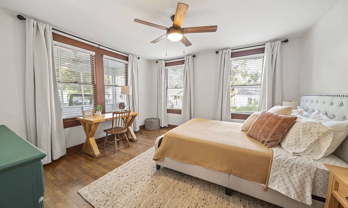 Pineville Apartamento | Clean, Exceptional, Comfortable, and Peaceful 1 bedroom apt Entire Unit 107