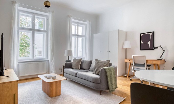 Weißgerber Apartamento | Clean Landstraße 1BR w/ Elevator, nr Restaurants, by Blueground