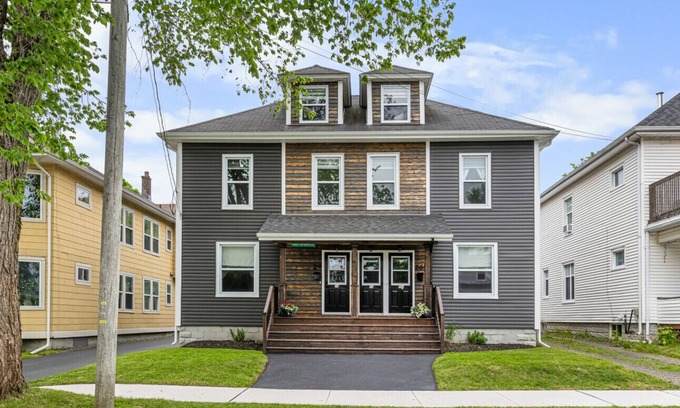 Moncton Apartamento | Clean & Modern 1BR | 4 Guests | Parking & Wi-Fi