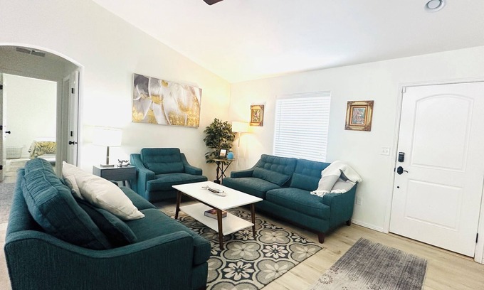Kimberly Casa | Clean & next to park! 4-bedroom house with AC, WiFi & fenced yard in Kimberly