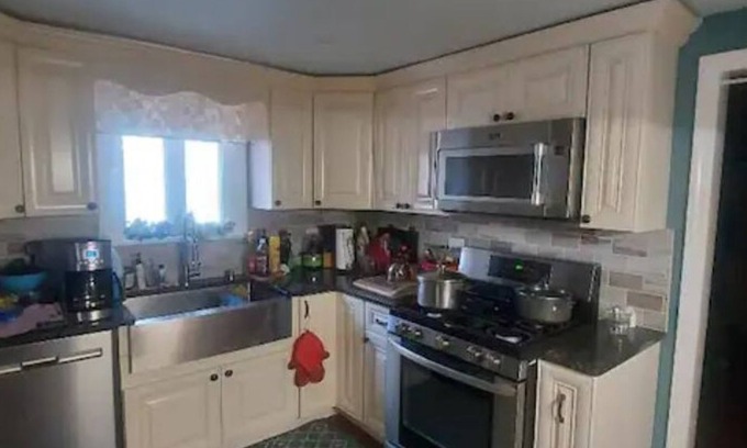 Newport Casa | Clean Sanitized upscale suite. One or two beds. Private Bath