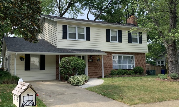 Annapolis Casa | Casa familiar limpia y espaciosa disponible Semana de puesta en marcha de la USNA 2018