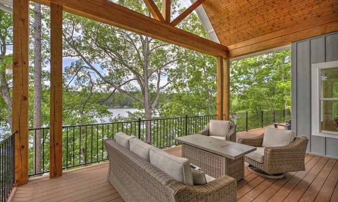 West Union Casa | Clear Sail Way