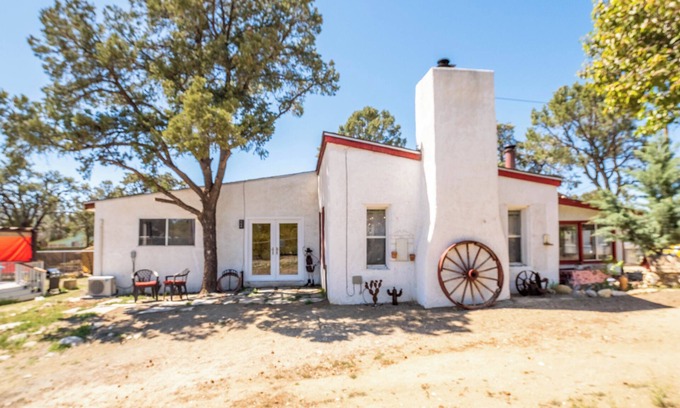 Pinyon Pines Casa | Clear Skies, Cozy Nights, Open for Guests