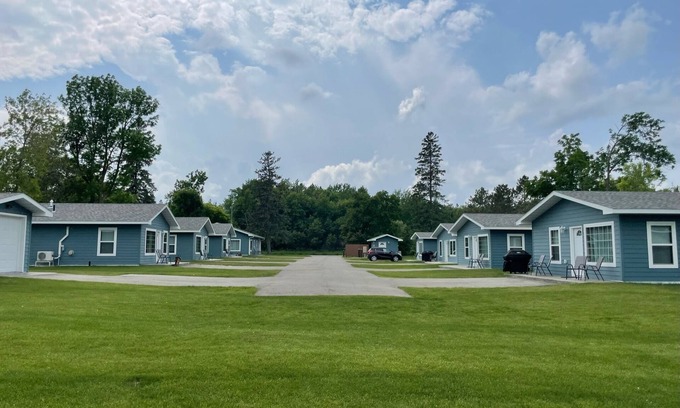 Bemidji Cabina | Clear Vue Resort on Lake Bemidji - 1 bedroom cabin
