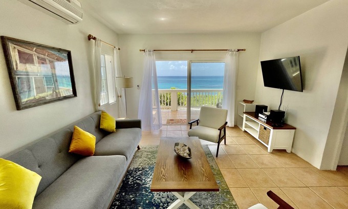 Island Harbour Villa | Clearview Villas (BAJA): Casual, brillantes, a pasos del mar, ideal para familias!