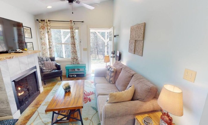 Blowing Rock Casa | Clementine Cottage at Doe Creek
