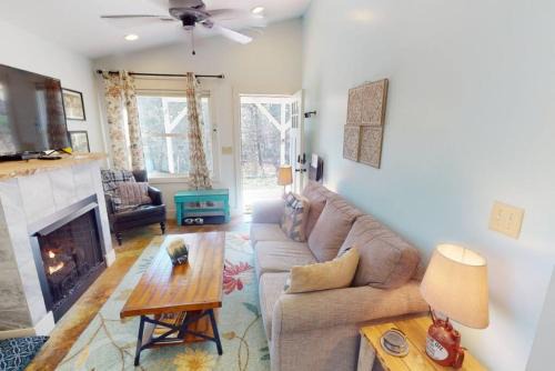 Blowing Rock Casa | Clementine Cottage at Doe Creek