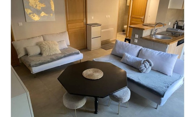 Livry-Gargan Apartamento | CLICHY SOUS BOIS RECENT & WARM APARTMENT