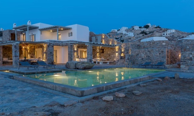 Kanalia Casa | Cliff Top Luxury Villa Pan has Stunning Views of Aegean Sea