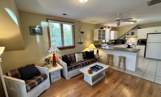 Colington Apartamento | Cliffside Retreat: On Roanoke Sound