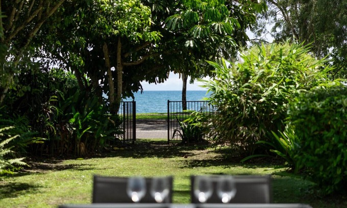 Clifton Beach Apartamento | Clifton Beach Waterfront 2BR Stylish Home
