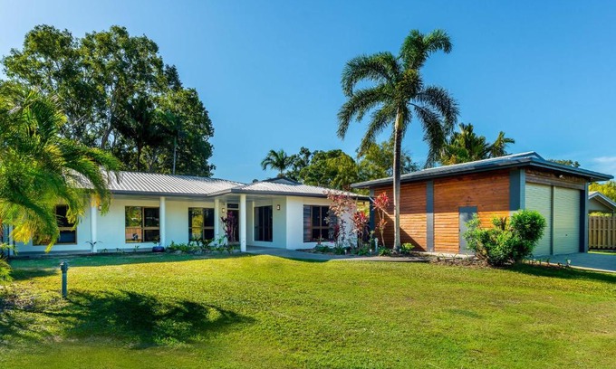 Clifton Beach Casa | Clifton Cove Cairns Paradise