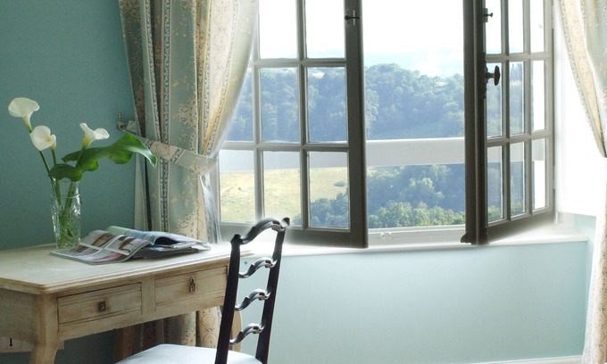 Jurancon Casa | Clos Mirabel Manor B&B