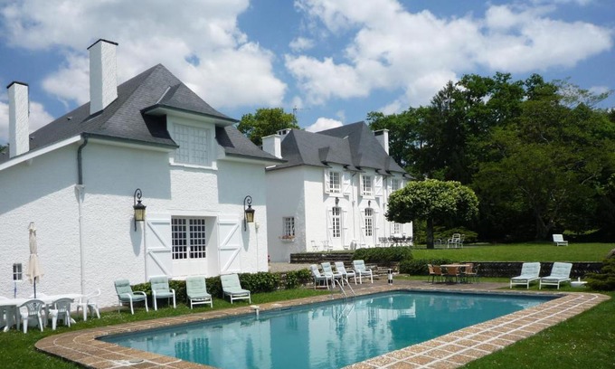 Jurancon Casa | Clos Mirabel Manor - Holiday rental