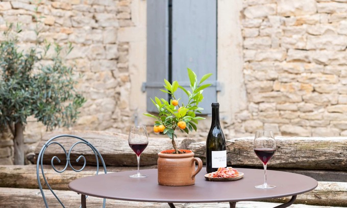 Meursault Casa | Clos Saint Jacques