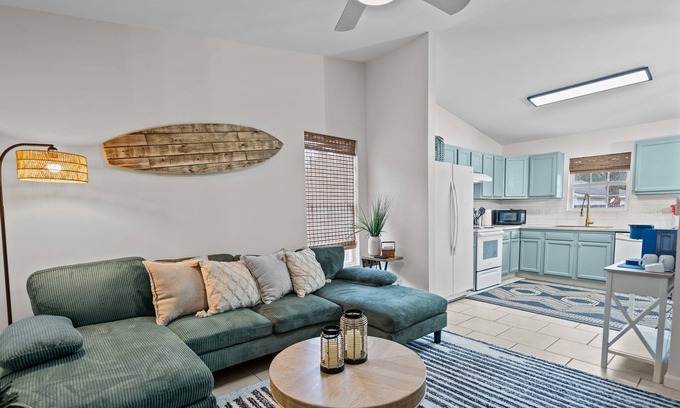 Wilmington Casa | Close Enough Retreat