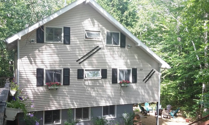 Gilford Chalet De Esquí | Gran chalet PRIVADO para 14 personas con acceso a la playa de Winnipesaukee, a 5 minutos de Gunstoc