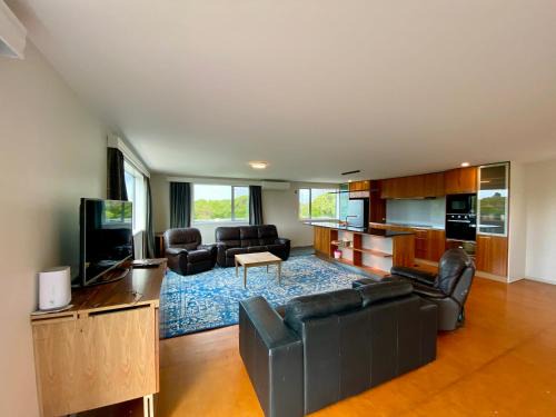 Kaikoura Casa | Close to Beach with Mountain Views in Puketa