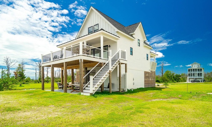 Marshallberg Casa | Close to Cape Lookout, Harker’s Island, Beaufort, and the Cedar Island Ferry