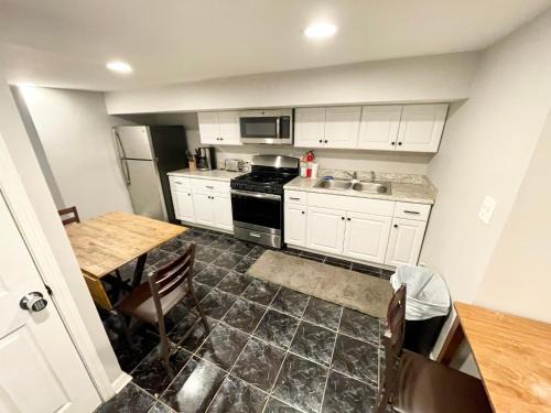 Canaryville Casa | Close to Downtown - Free Parking