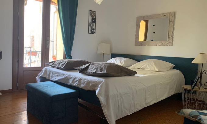 Saint-Julien Cama Y Desayuno | Close to Gréoux les bains, 1 bedroom for 2 + a small one for 1 and the swimming pool!