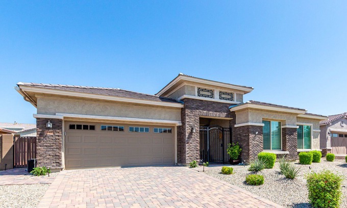 Montecito in Estrella Casa | Close to Pro Sport facilities. Beautiful home.