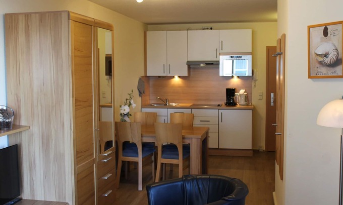 Kuehlungsborn Apartamento | Cerca de la playa. Vivir en el puerto deportivo.
