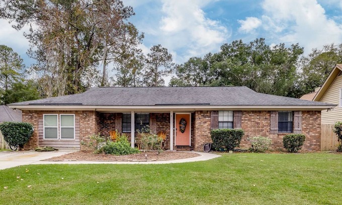 Montgomery Casa | Close to the Coast