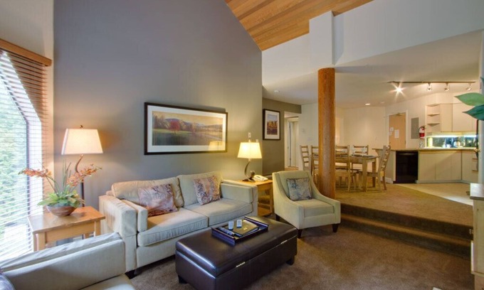 Blueberry Hill Condominio | Cerca de la emoción del pueblo de Whistler, pero lo suficientemente lejos para la tranquilidad