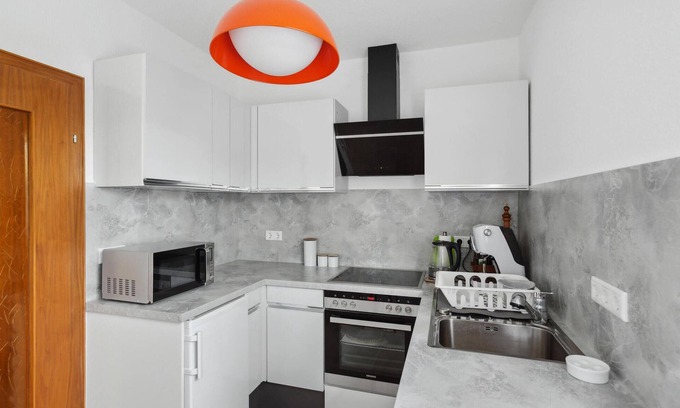 Bad Breisig Apartamento | Close to the Rhine, this pleasant and bright vacation apartment in Bad Breisig welcomes you.
