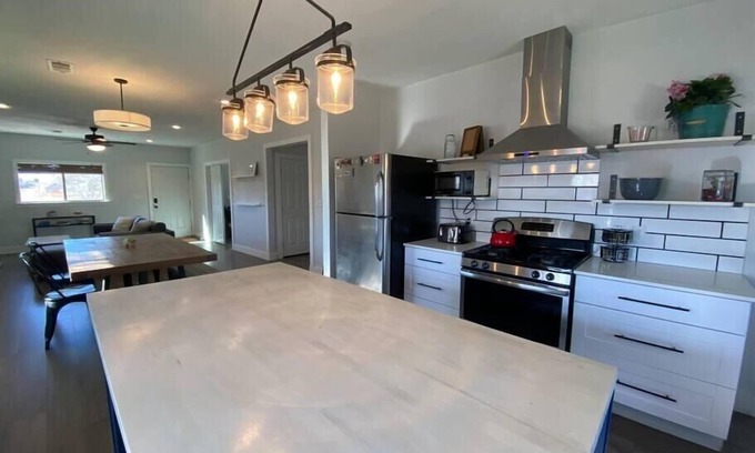 Marathon Apartamento | Closest AirBnB to Gage Gardens and Downtown Marathon