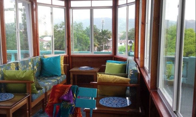 Montego Bay Apartamento | Cloud 9 para amantes, mini-casa en cubierta de techo